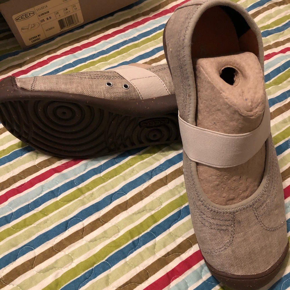 Keen Mary Jane shoes women’s 8.5